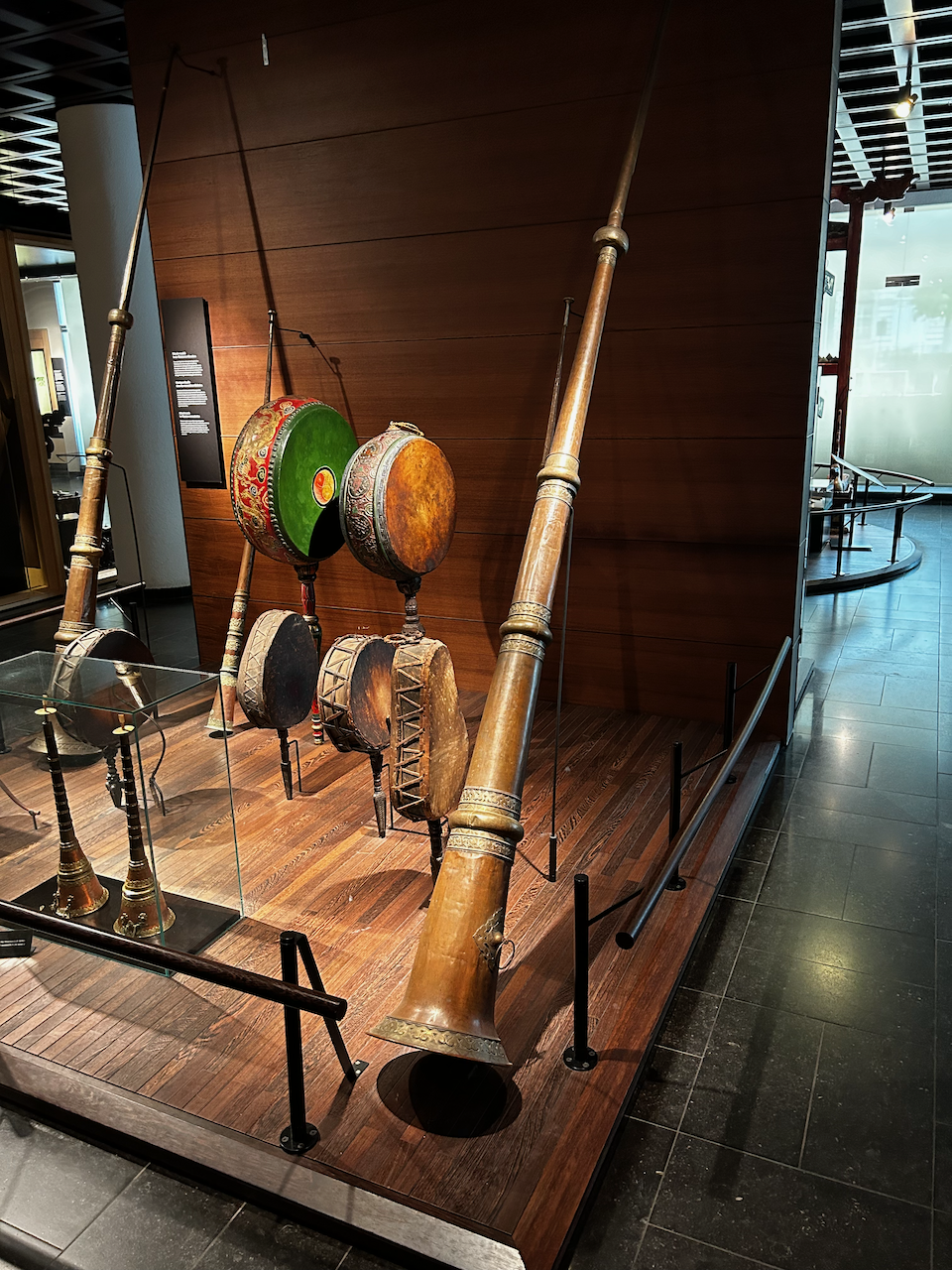 Photograph of (a) brass instrument(s) from the Musical Instruments Museum in Brussels, Belgium