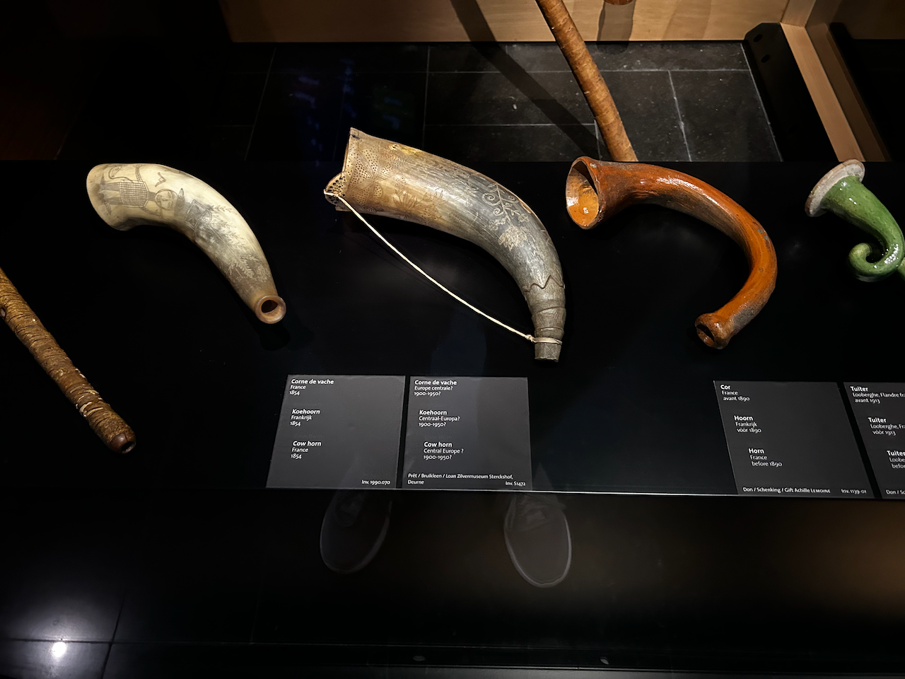 Photograph of (a) brass instrument(s) from the Musical Instruments Museum in Brussels, Belgium