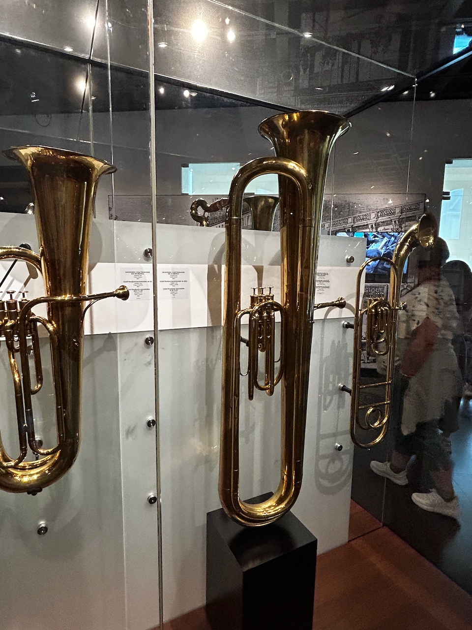 Photograph of (a) brass instrument(s) from the Musical Instruments Museum in Brussels, Belgium