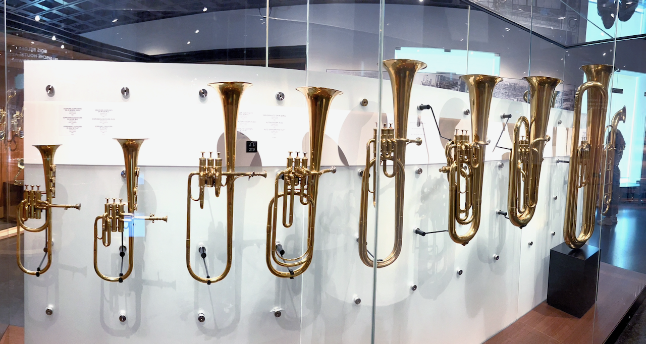 Photograph of (a) brass instrument(s) from the Musical Instruments Museum in Brussels, Belgium