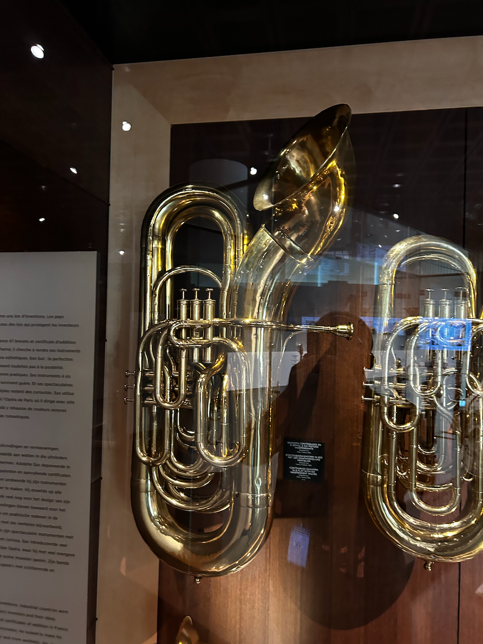 Photograph of (a) brass instrument(s) from the Musical Instruments Museum in Brussels, Belgium