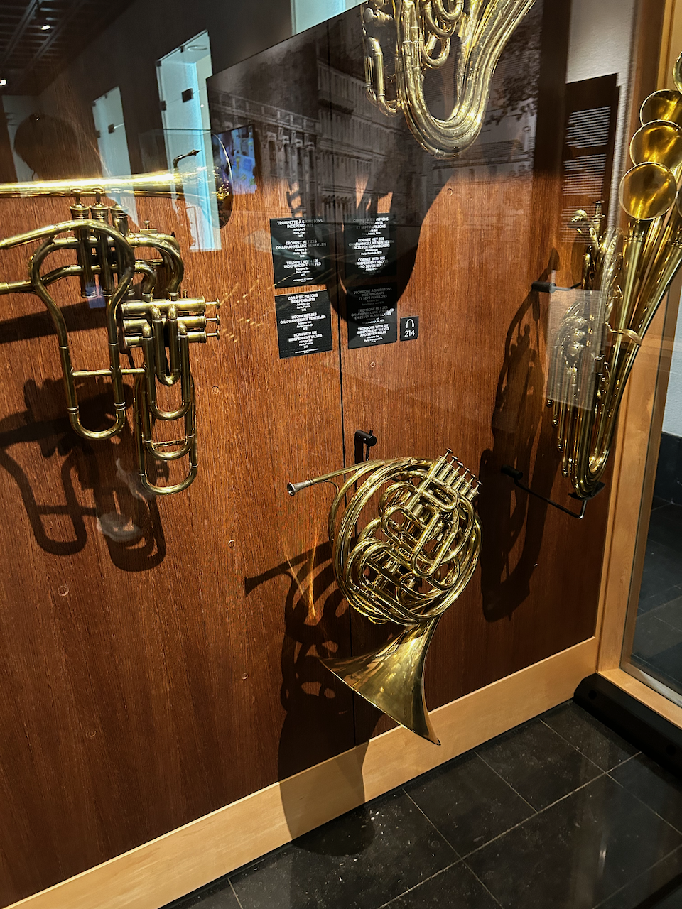 Photograph of (a) brass instrument(s) from the Musical Instruments Museum in Brussels, Belgium