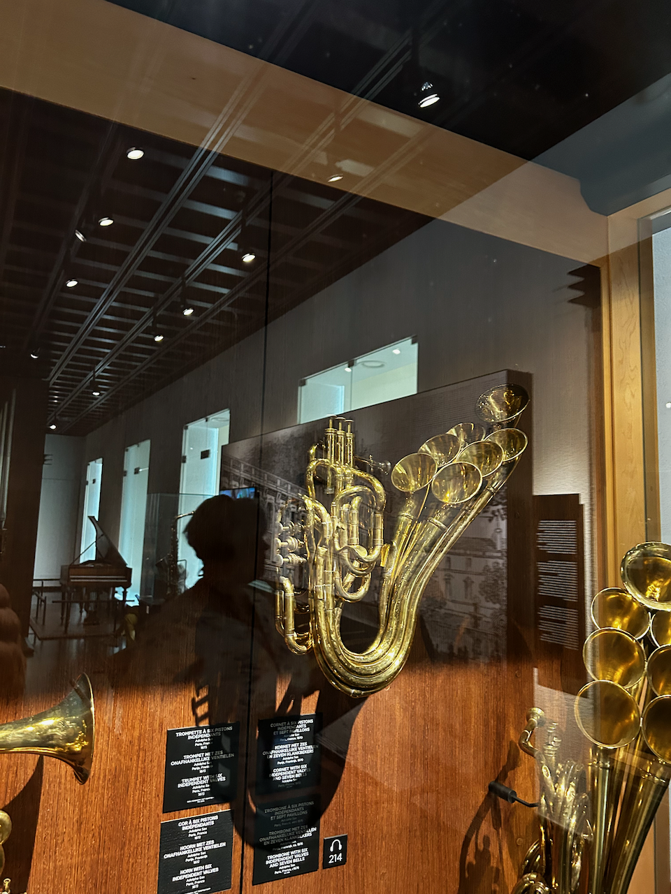 Photograph of (a) brass instrument(s) from the Musical Instruments Museum in Brussels, Belgium