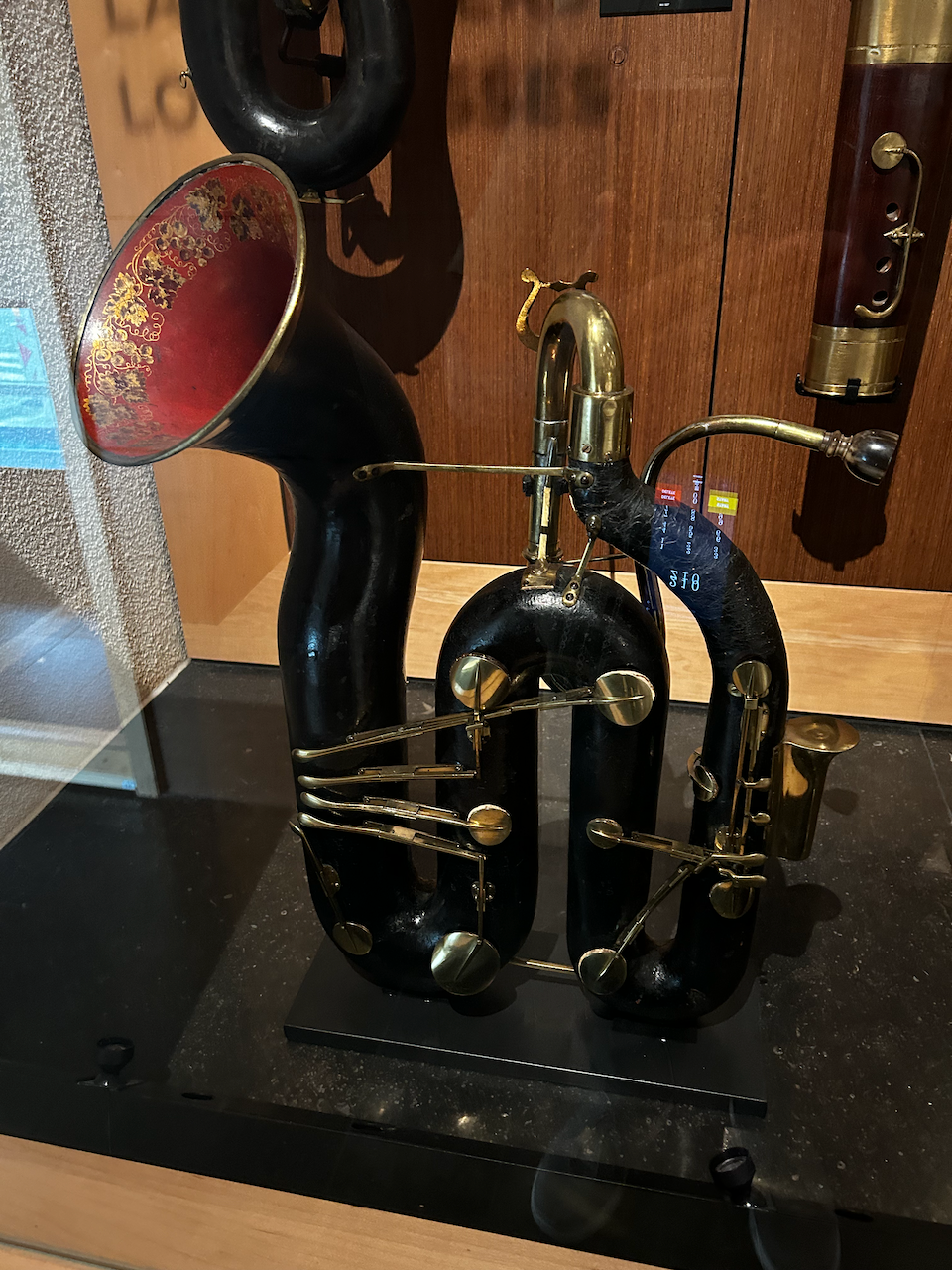 Photograph of (a) brass instrument(s) from the Musical Instruments Museum in Brussels, Belgium