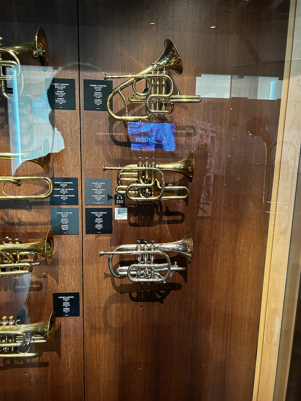 Photograph of (a) brass instrument(s) from the Musical Instruments Museum in Brussels, Belgium