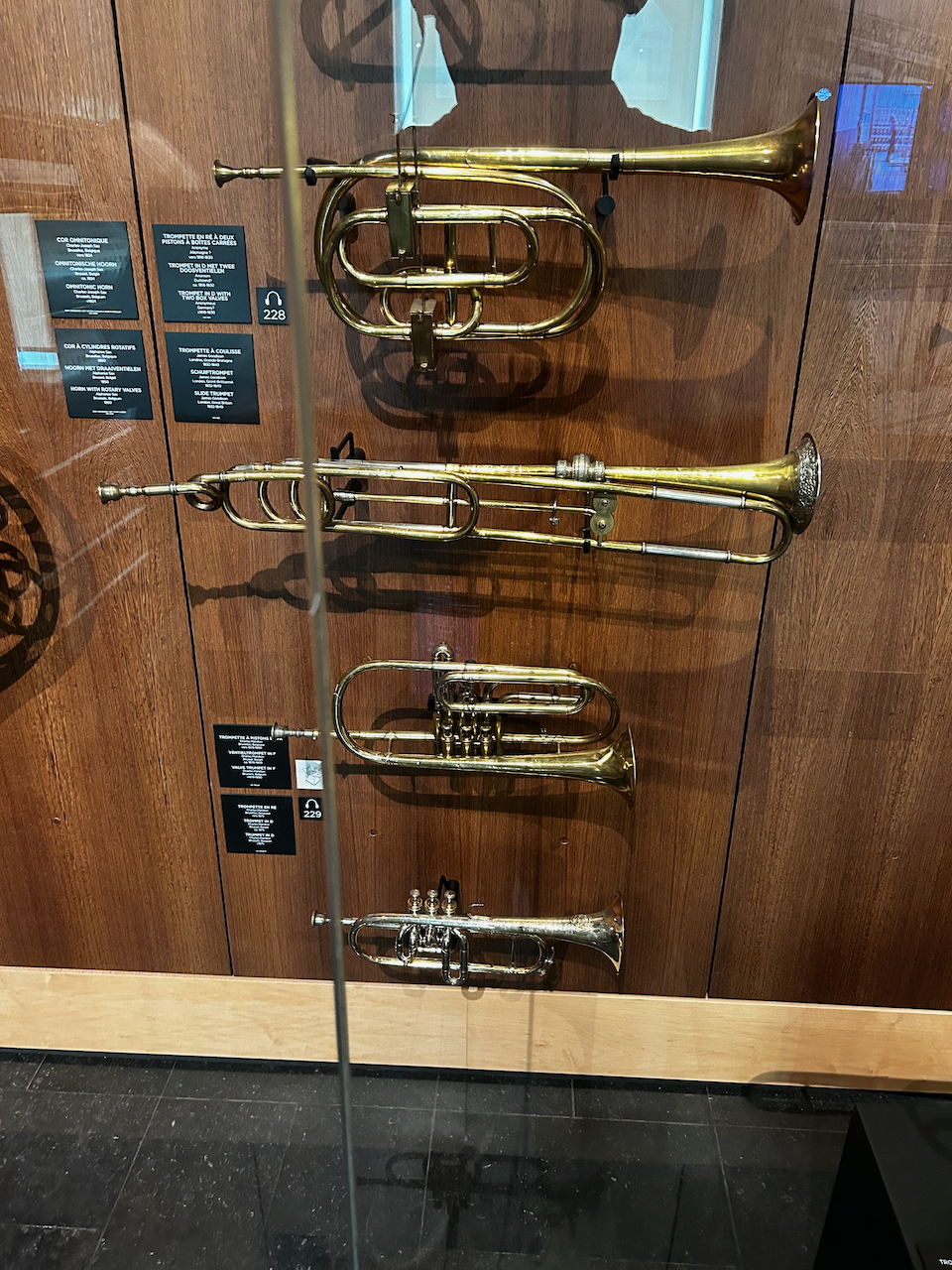 Photograph of (a) brass instrument(s) from the Musical Instruments Museum in Brussels, Belgium
