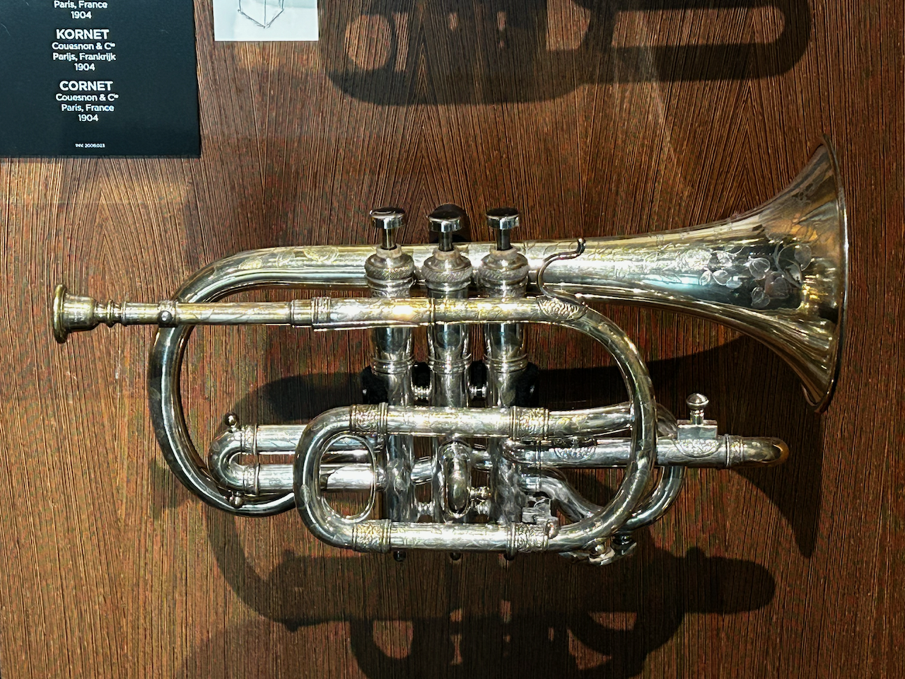 Photograph of (a) brass instrument(s) from the Musical Instruments Museum in Brussels, Belgium