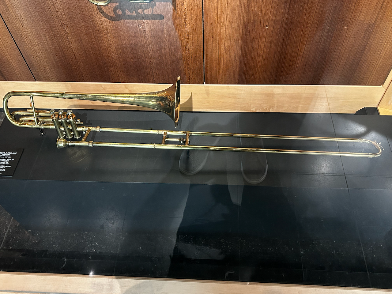 Photograph of (a) brass instrument(s) from the Musical Instruments Museum in Brussels, Belgium