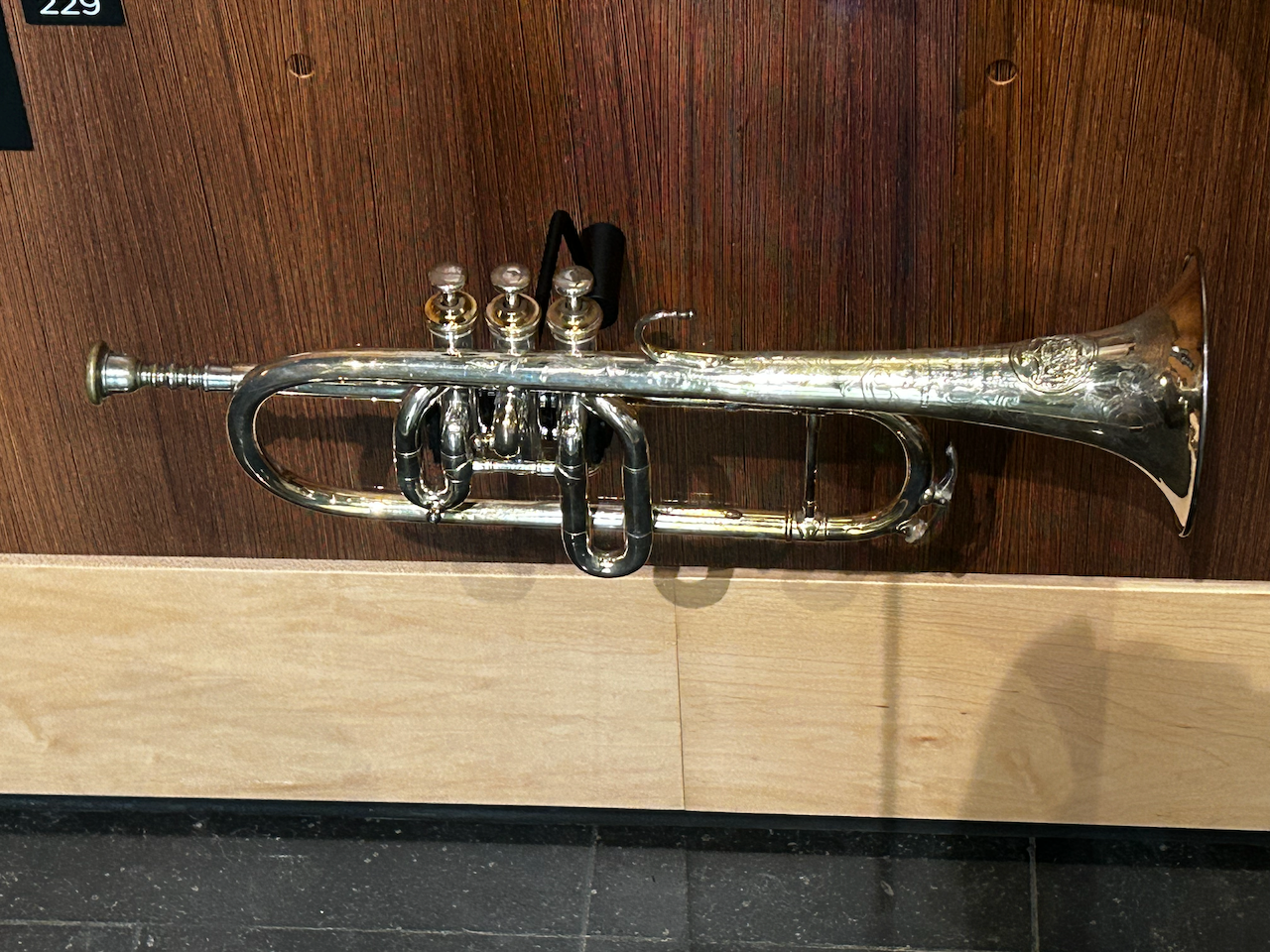 Photograph of (a) brass instrument(s) from the Musical Instruments Museum in Brussels, Belgium